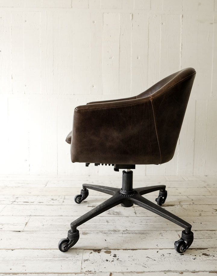 BT CHAIR － LEATHER | TRUCK FURNITURE