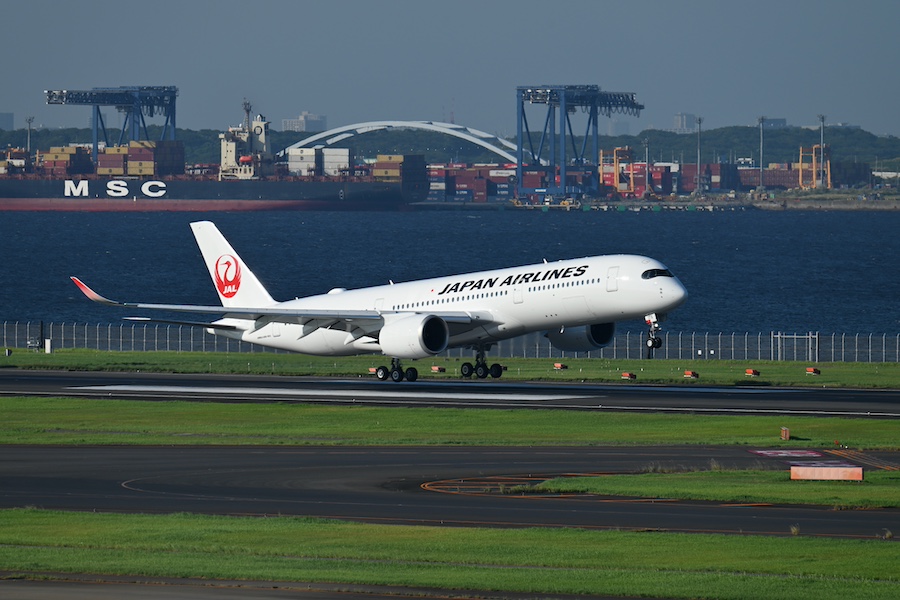 JAL Receives New A350-900 After 3 Years and 4 Months, 17th