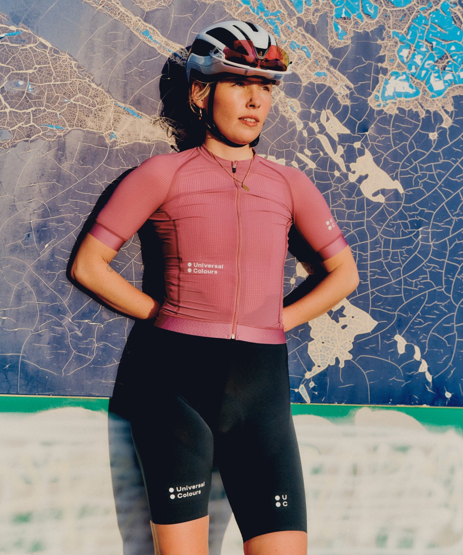 ウェア universal colours Chroma womens S Universal Colours Chroma