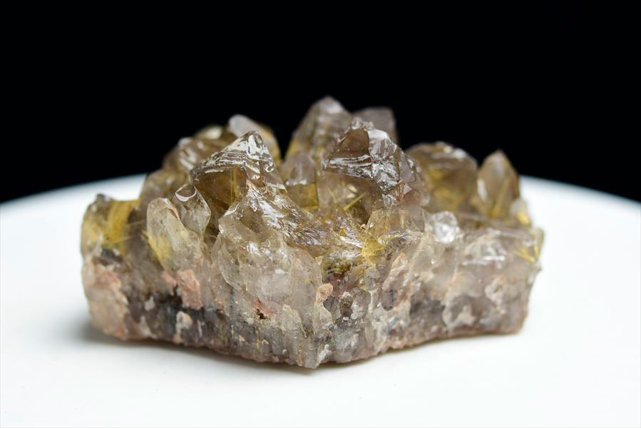 ブラジル産 ゴールドルチルクォーツ クラスター原石｜アップストーン