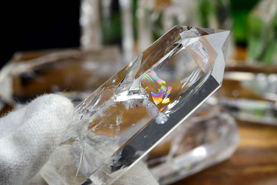 レインボー】蝕像水晶 70×50×30mm レインボー】蝕像水晶 70×50×30mm