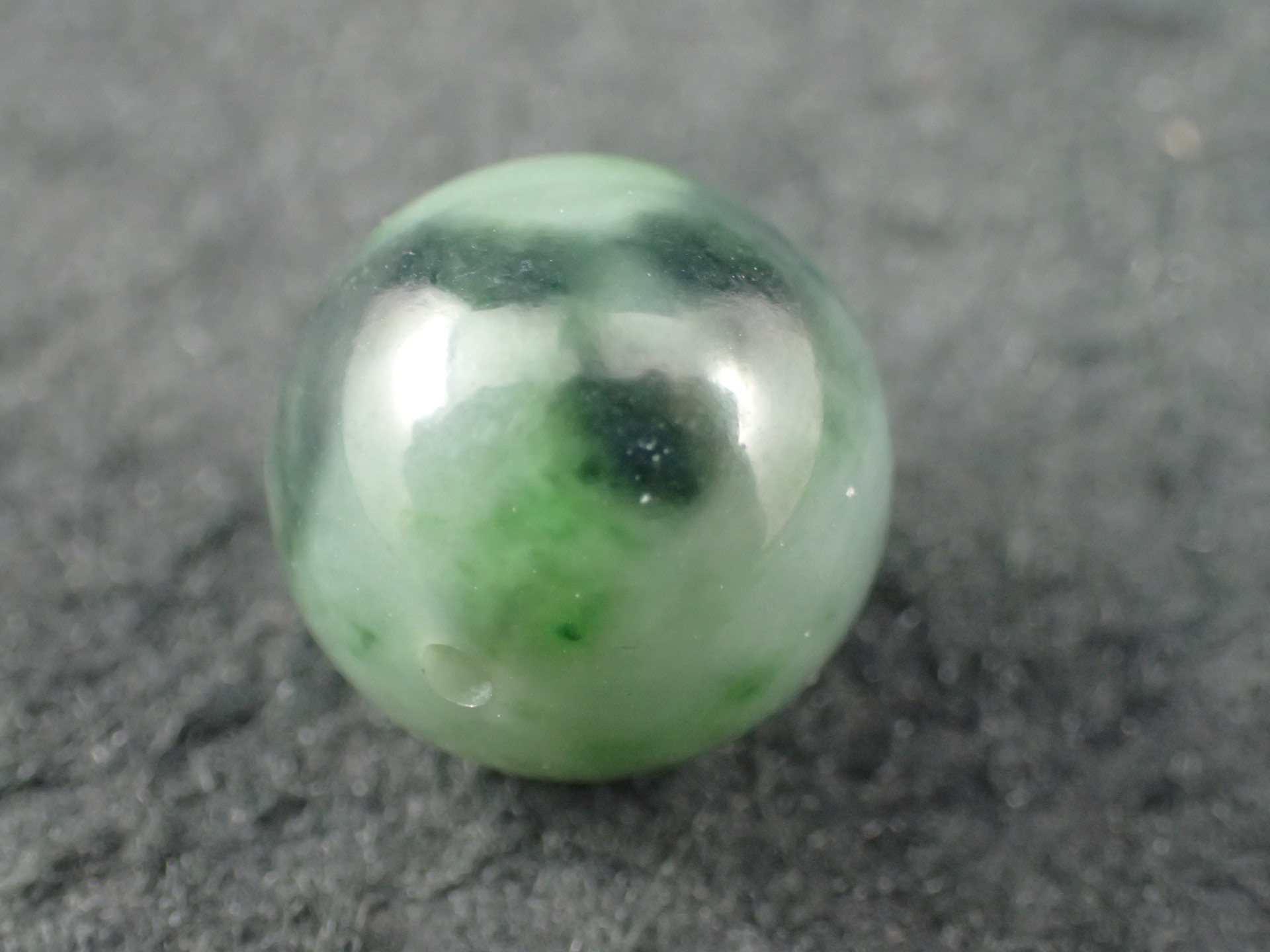 日高翡翠 さざれ石 ｜石の販売専門店【vec stone club】