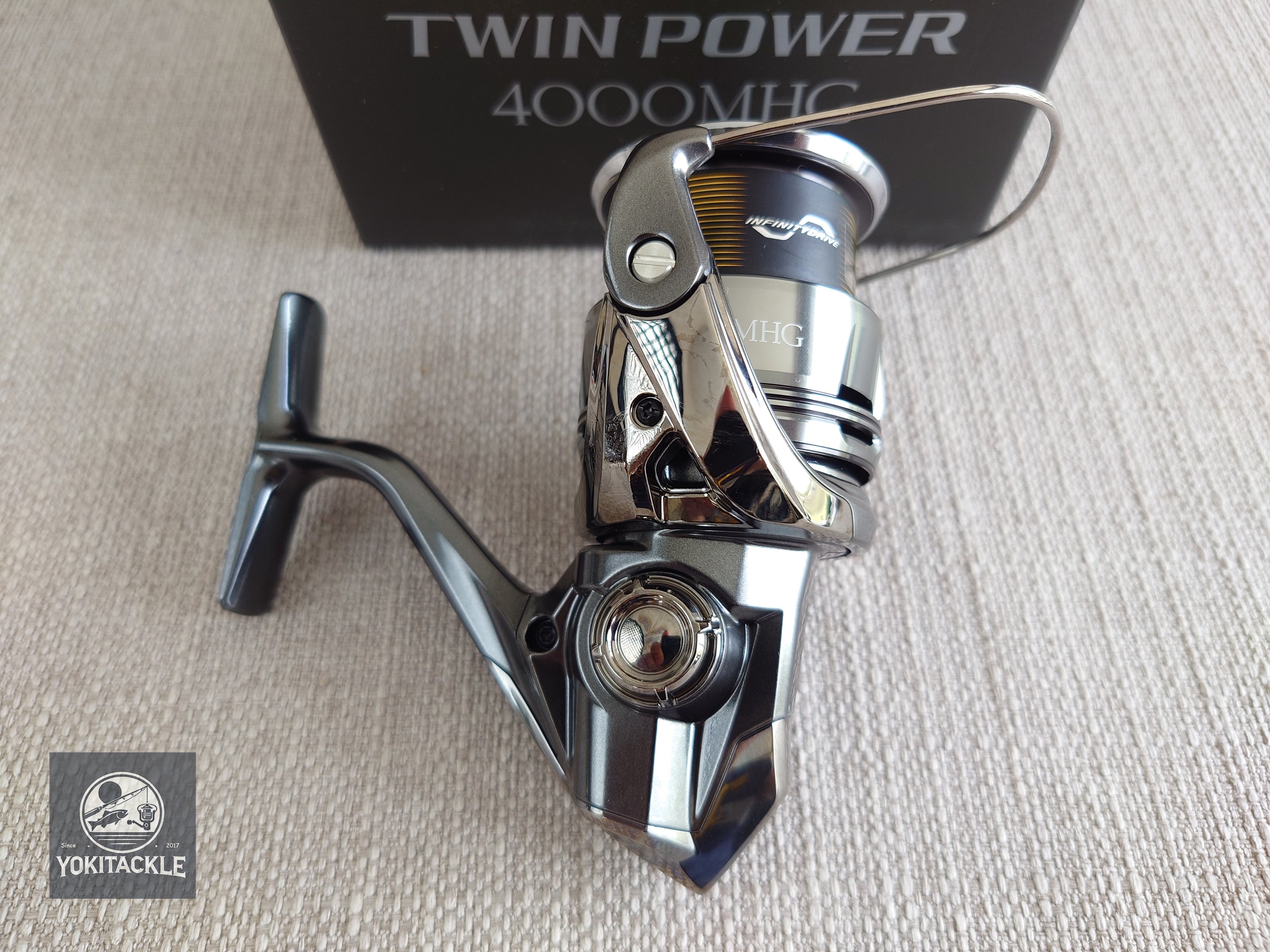 Brand New Shimano 24 Twin Power 4000MHG Spinning Fishing Reel