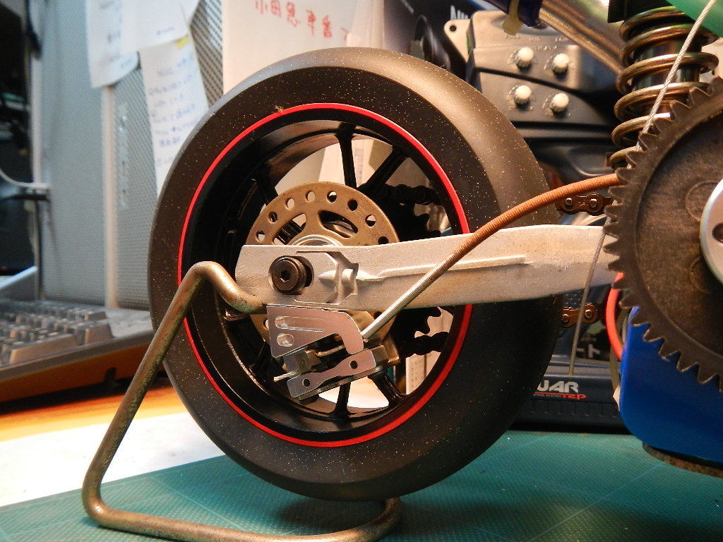 DUCATI 999R 1/5スケールGPバイク: 東名川崎製作所（仮）