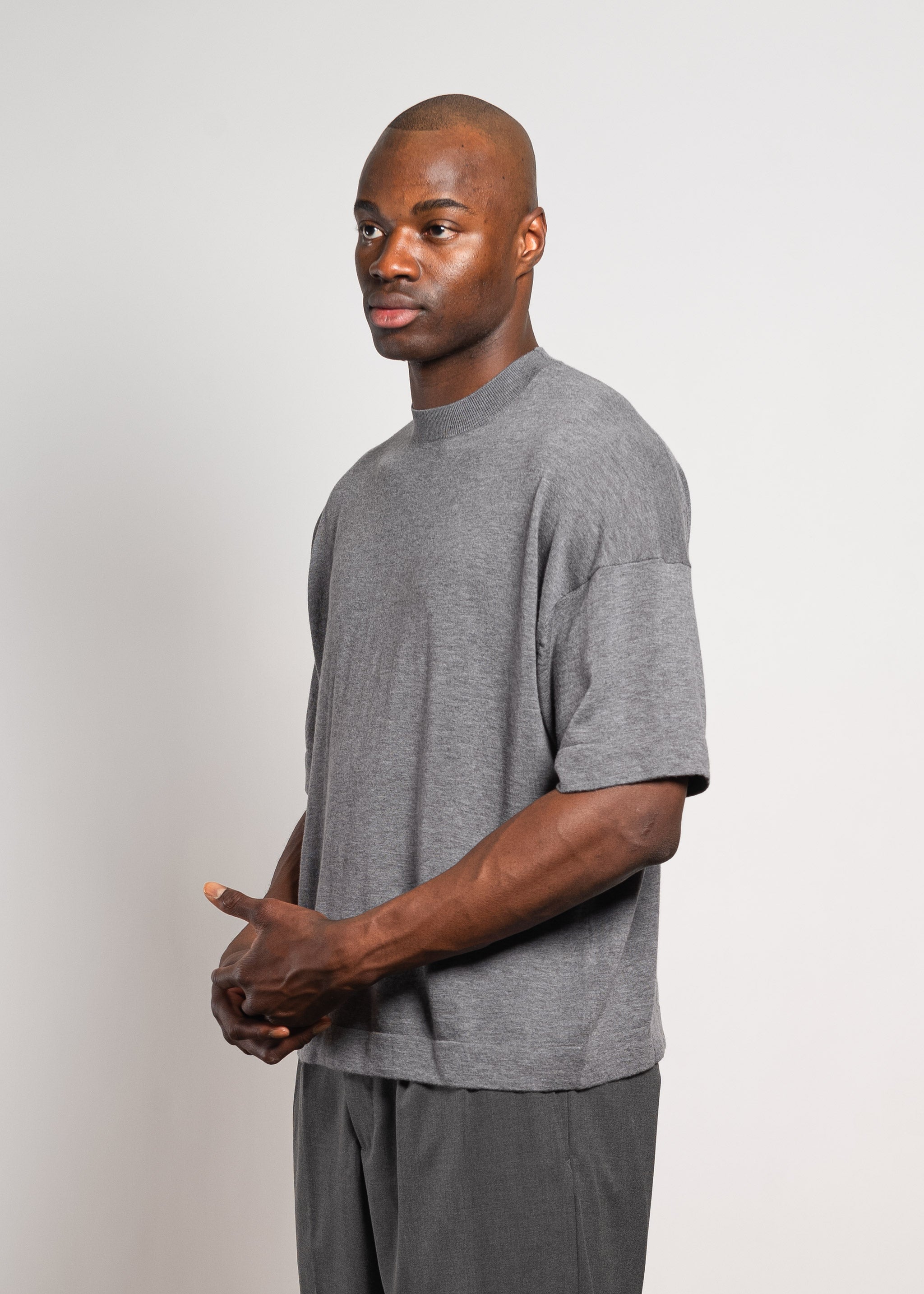 Y-0009_Grey_Side_Closeup_Web.