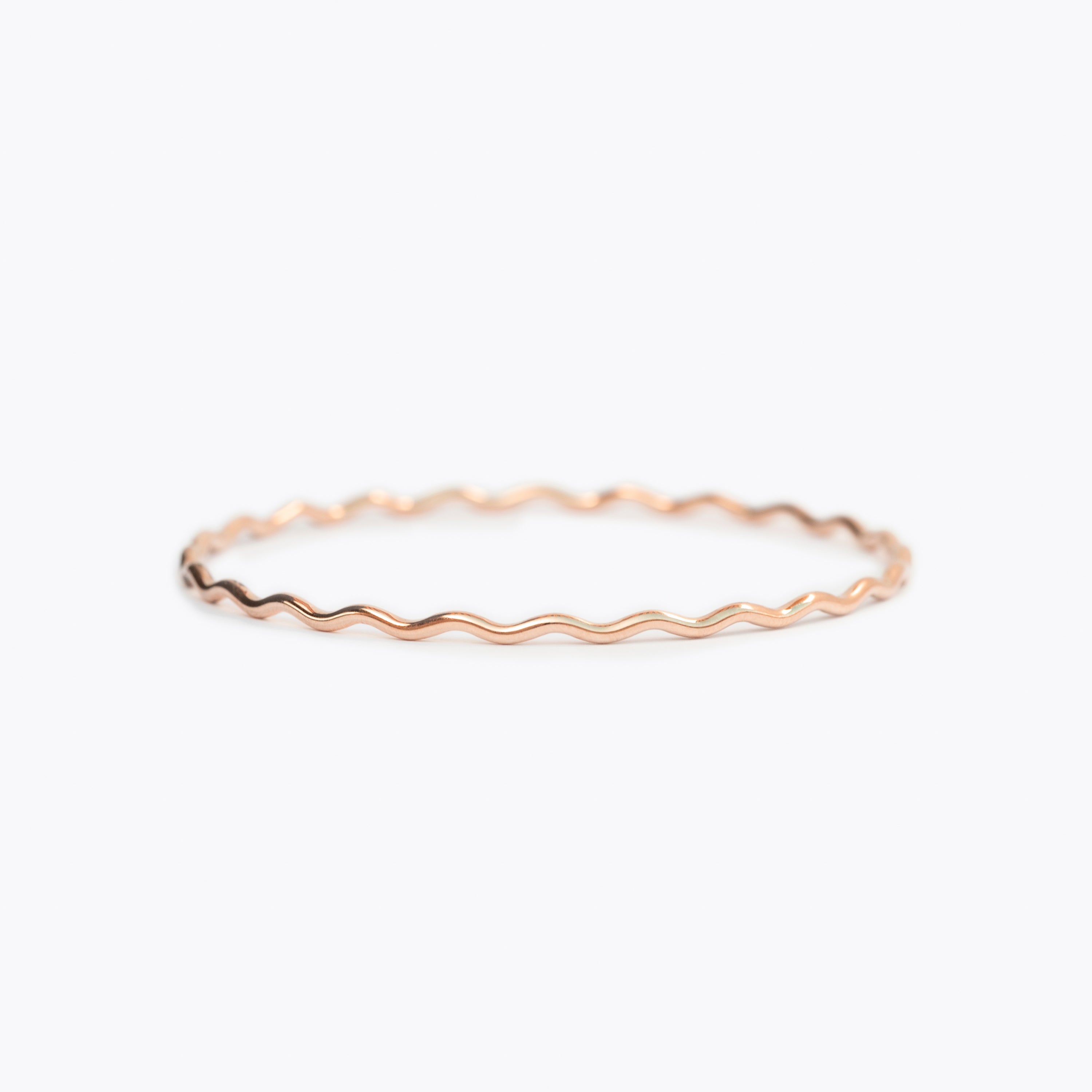 The Wavy Bangle – Yearly Co.
