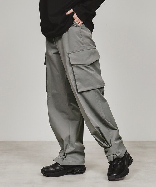 tk.TAKEO KIKUCHI（ティーケータケオキクチ） カーゴパンツ フレア