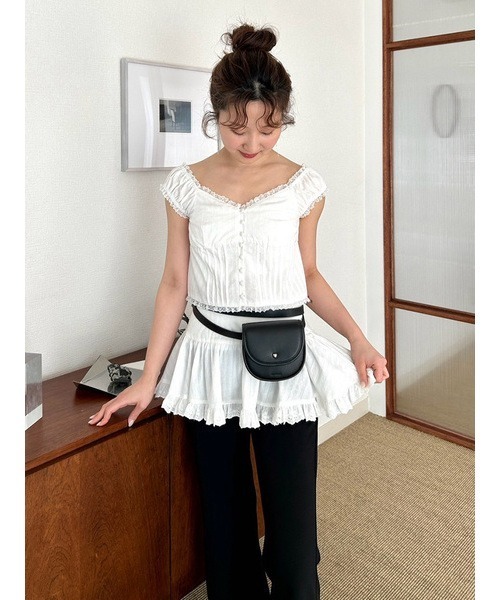 LILY BROWN（リリーブラウン） パンツ レイヤードフレアパンツ