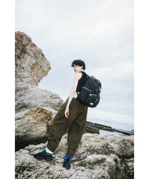 OMMO（オーエムエムオー） デイバック リュック MULTI POCKET BACK