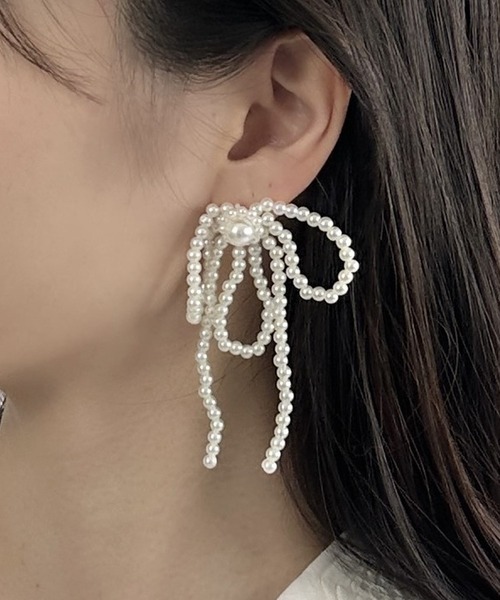 ピアス 「女性らしさをプラス♪」パールリボンピアス（両耳用