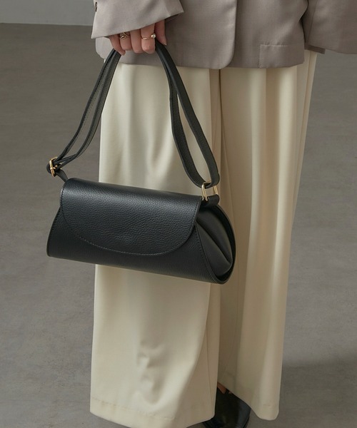 AULENTTI（オウレンティ） ショルダーバッグ バッグ 「AULENTTI