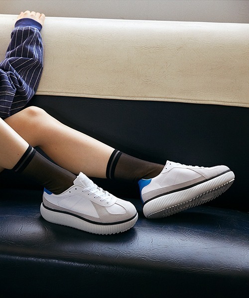 Onitsuka Tiger（オニツカタイガー） スニーカー レディース DELECITY