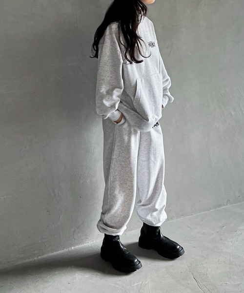 feepur（フェピュール） 「セットアップ可」刺繍ロゴスウェットパンツ