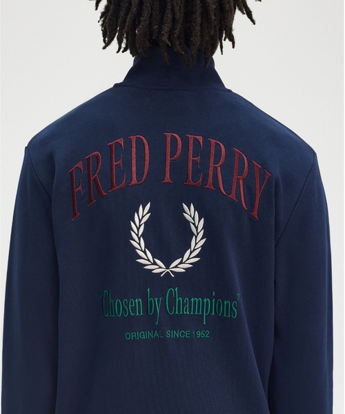 FRED PERRY（フレッドペリー） トレーナー スウェット Embroidered