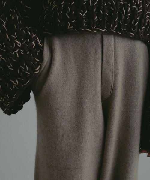 ETRE TOKYO（エトレトウキョウ） パンツ オールニードルニットジョガー