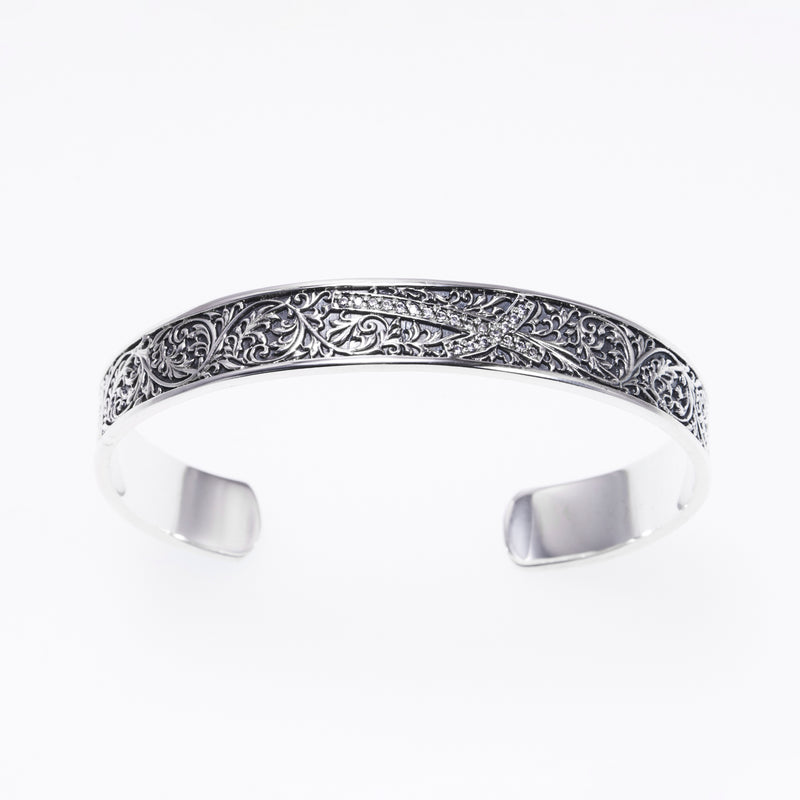 Ivy Cross Bangle : White CZ｜アイビー・クロス・バングル – ZOCALO