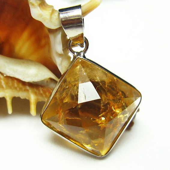 シトリン（黄水晶）ペンダント」の商品一覧ページ｜銀座東道天然石専門店