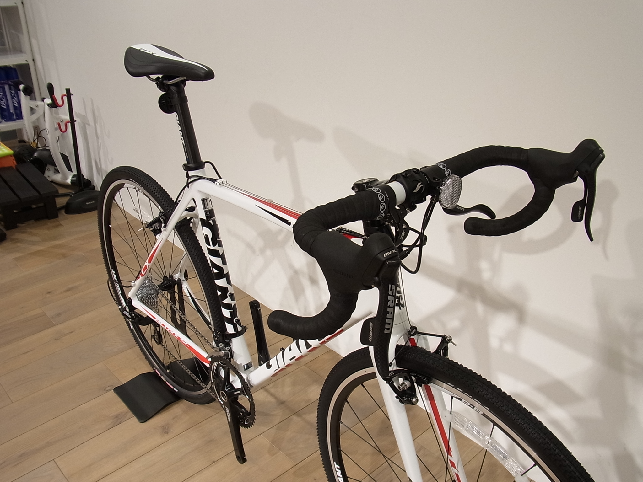 シクロクロスバイク TCX1 ご紹介します！ ｜ ジャイアントストア福岡