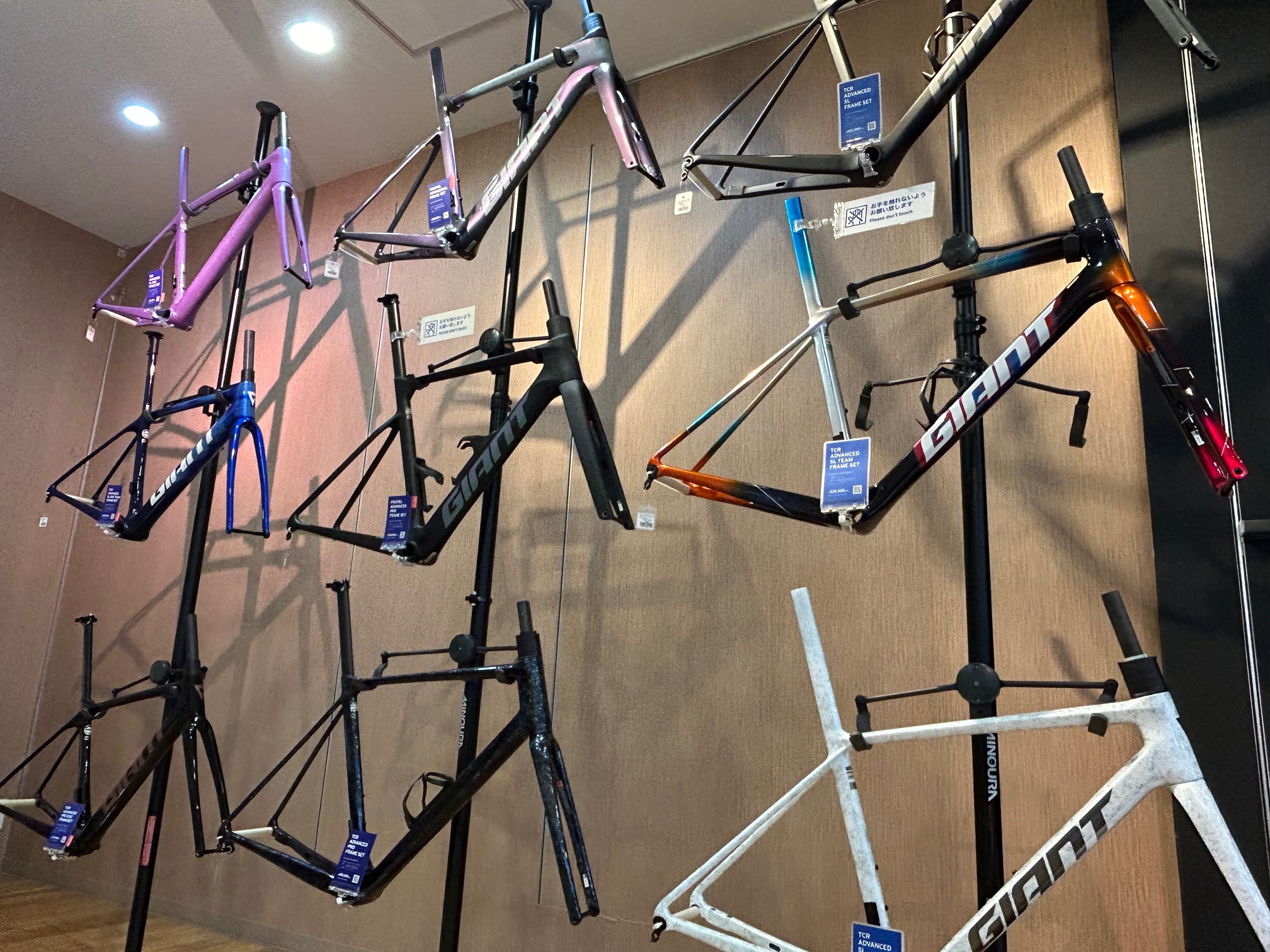 GIANT JAPAN 35周年記念モデル新発売＆カーボンホイールキャンペーン