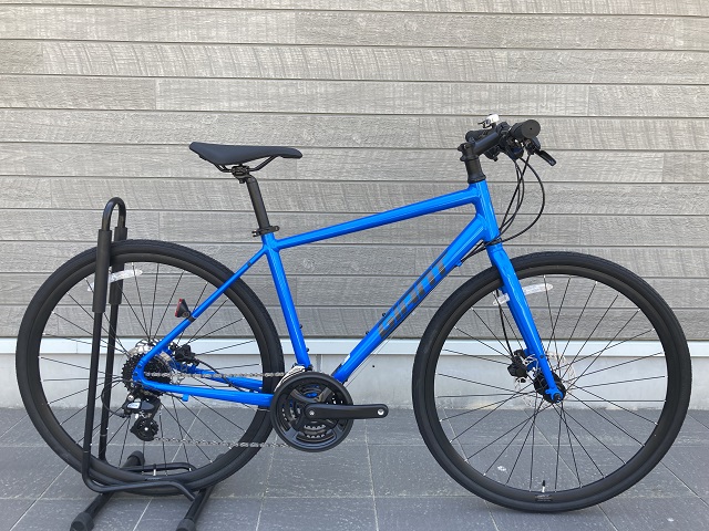 🆕クロスバイク】2025モデルが続々入荷しております！【ESCAPE R DISC