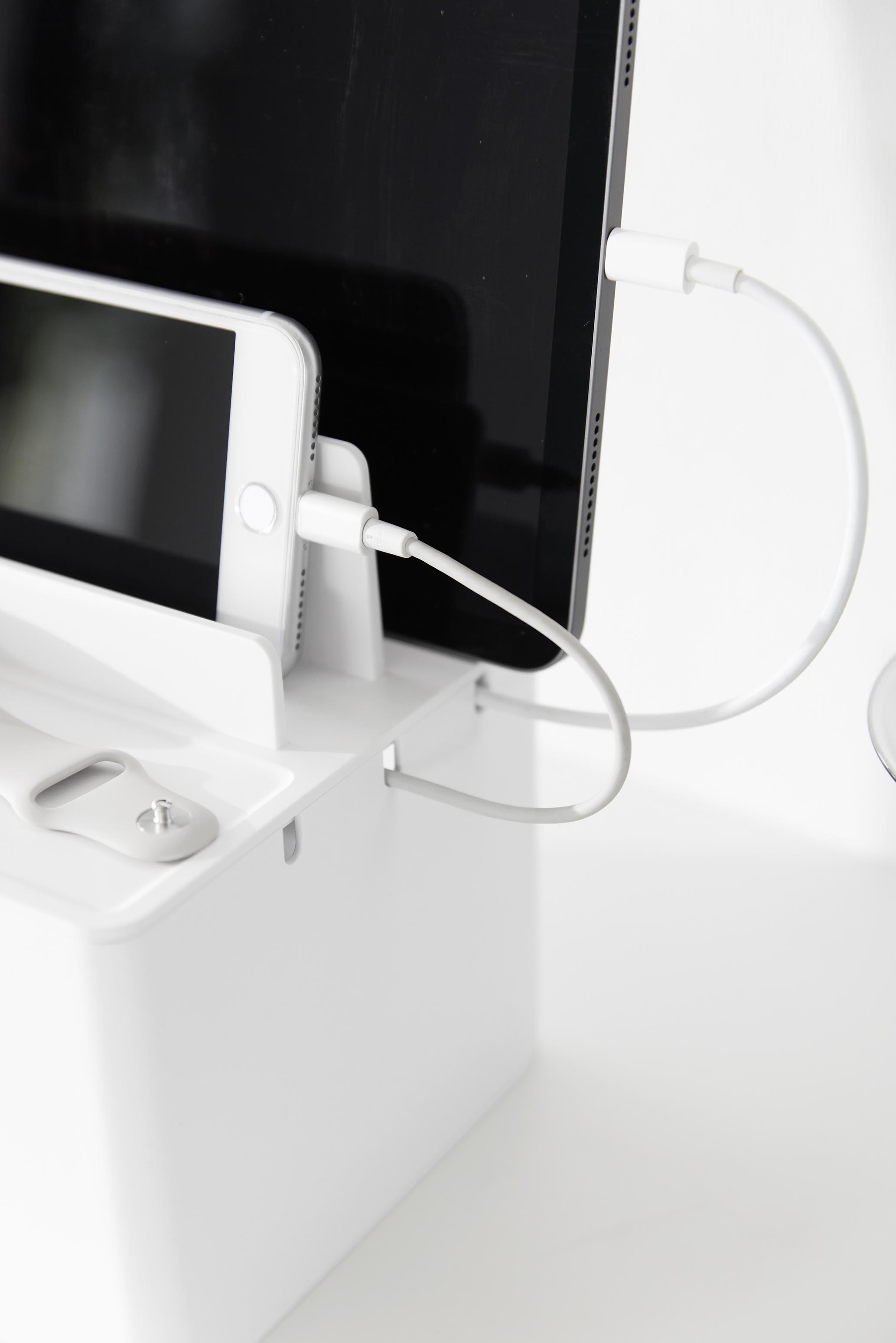 充電ステーション タワー ホワイト | Giftpad egift