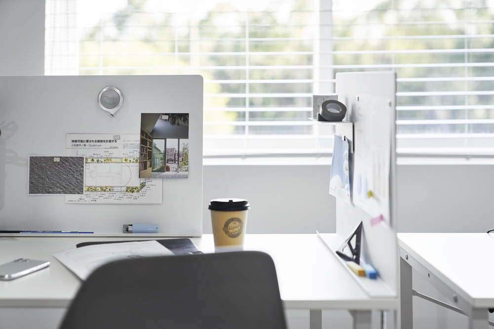 tower】デスク横トレー付きスチールパネル(全2色) | Giftpad egift