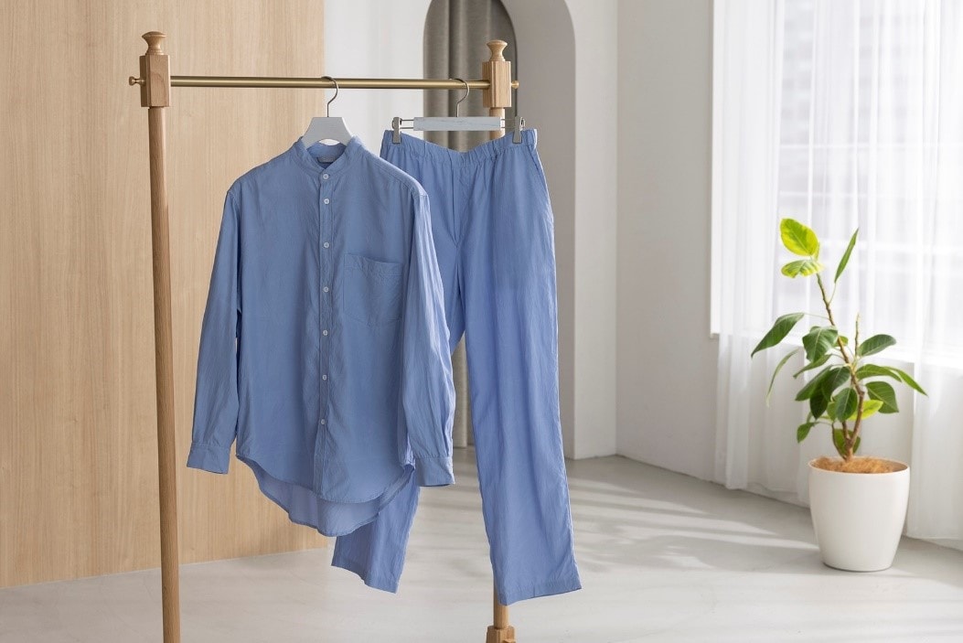 オーバーサイズバンドカラーシャツ＆ロングパンツ