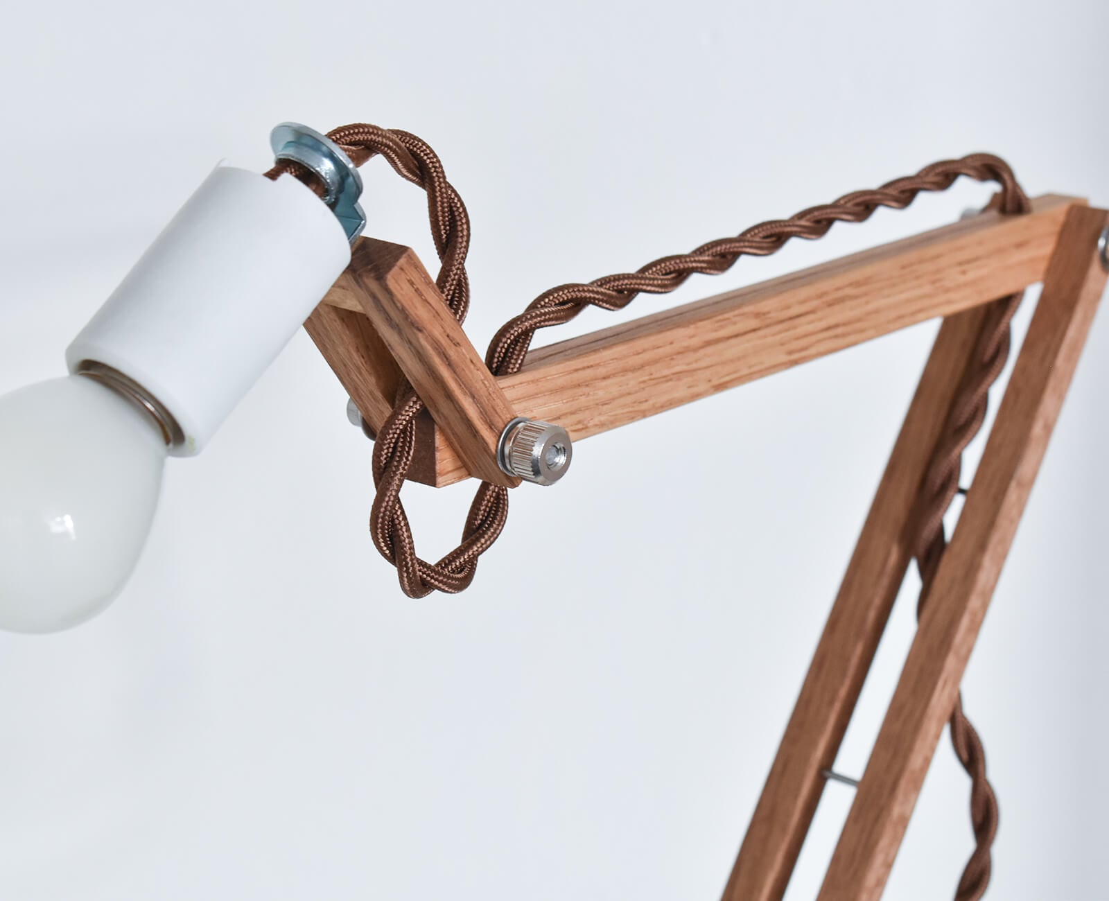 丸台座照明 / chikuni ｜ CATAWARA（カタワラ）