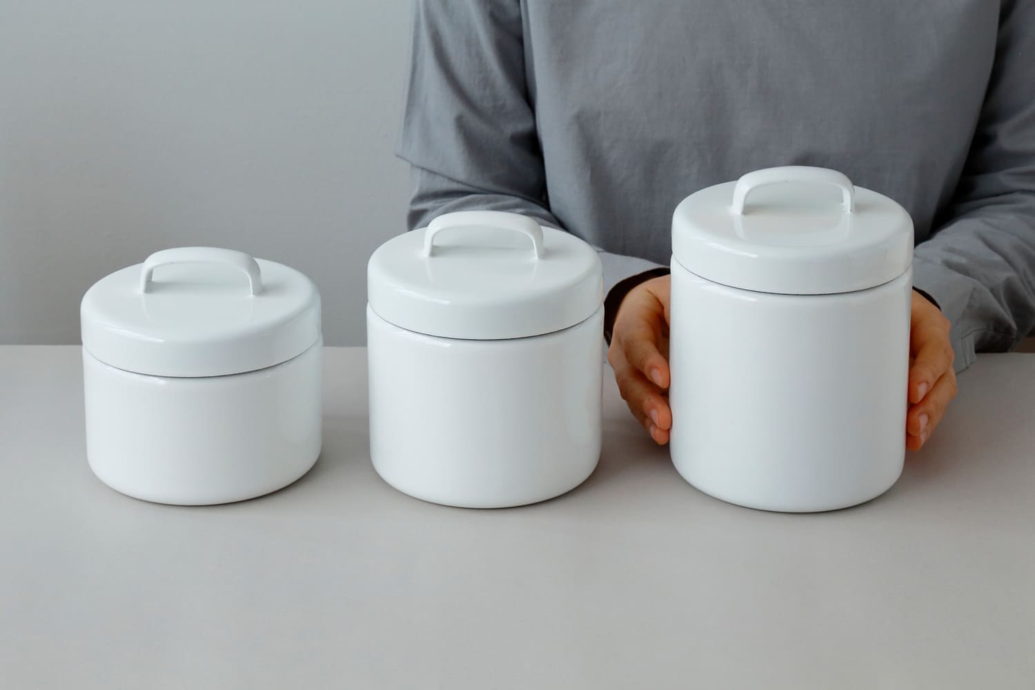 ラウンド キャニスター （野田琺瑯×にちにち道具） | 保存容器 | cotogoto