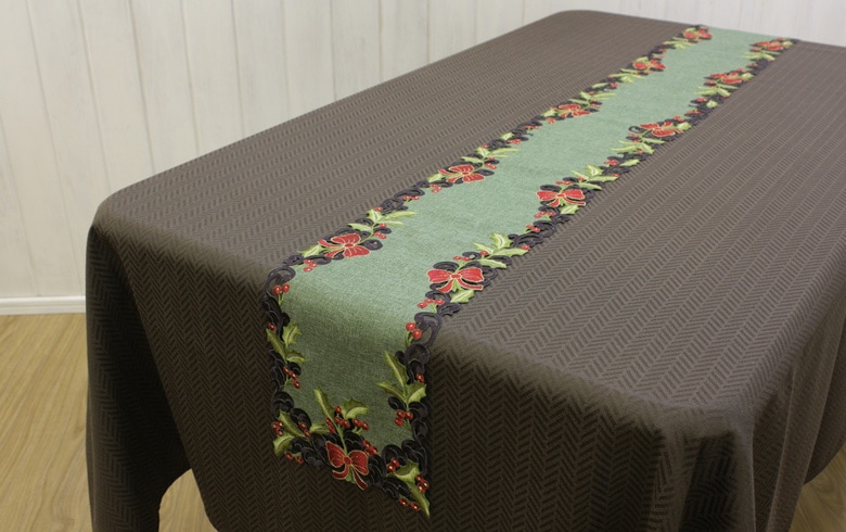 Xmas ヒイラギ 刺繍 テーブルランナー 約20×160cm｜インテリアレース