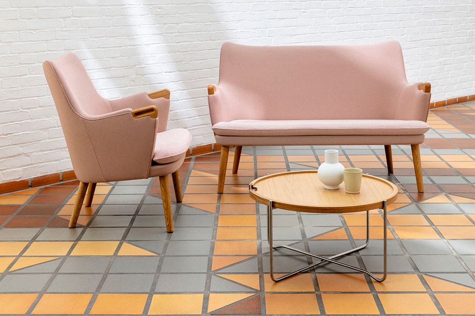 ハンス・J・ウェグナーの名作を現代に。待望の復刻を果たした 「CH30P」