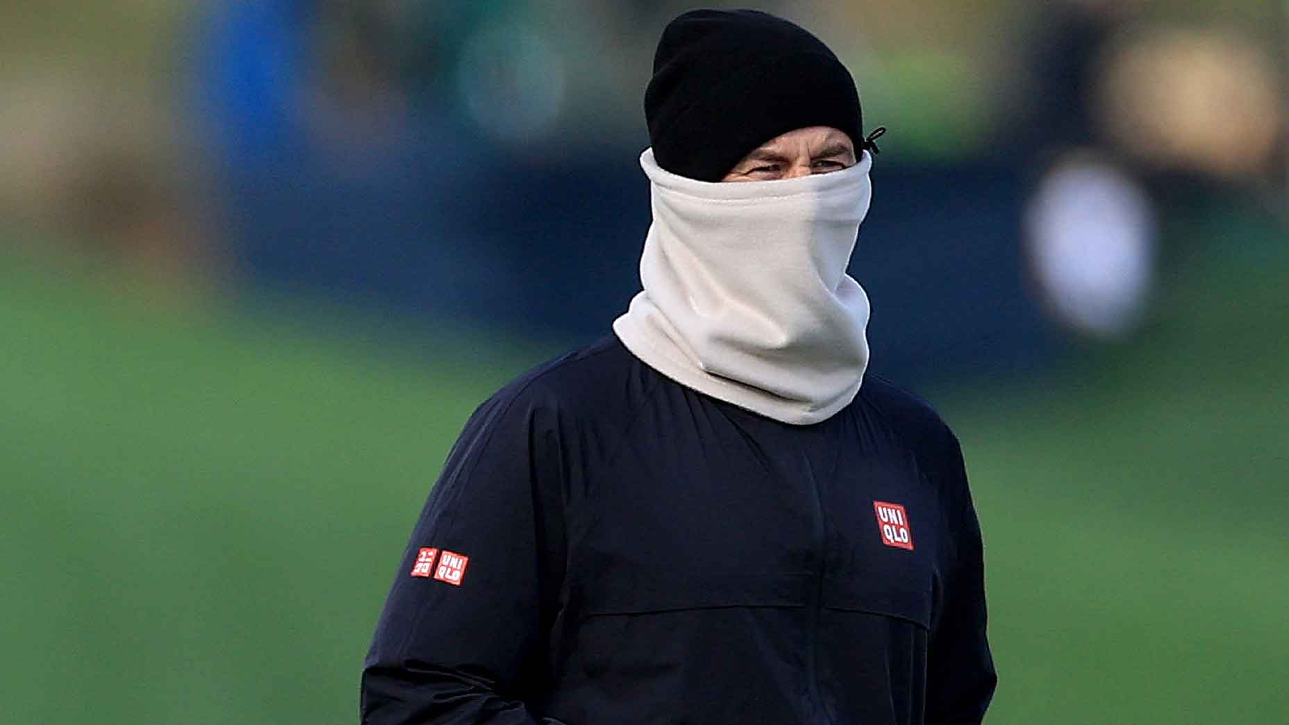 Best golf neck warmers to defeat the cold in ultimate comfort on