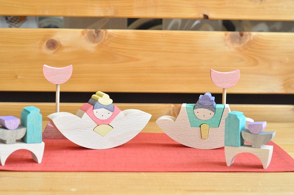 雛人形 遊プラン・小黒三郎 たもと円びな 木の雛人形 木のおもちゃHANA