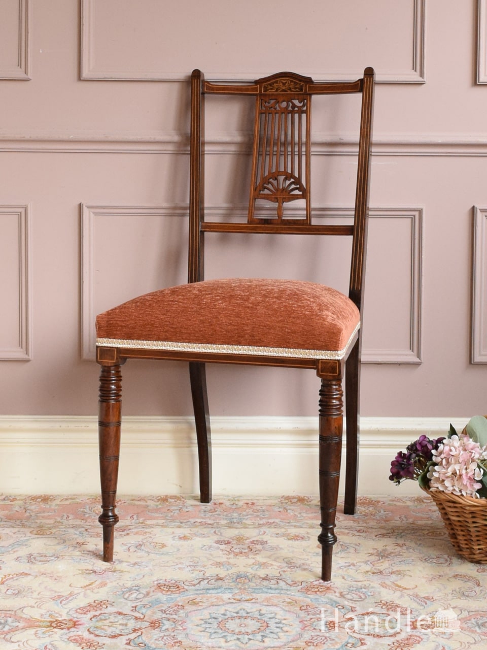 アンティークのバルーンバックチェア、1890年代に作られた美しい英国の