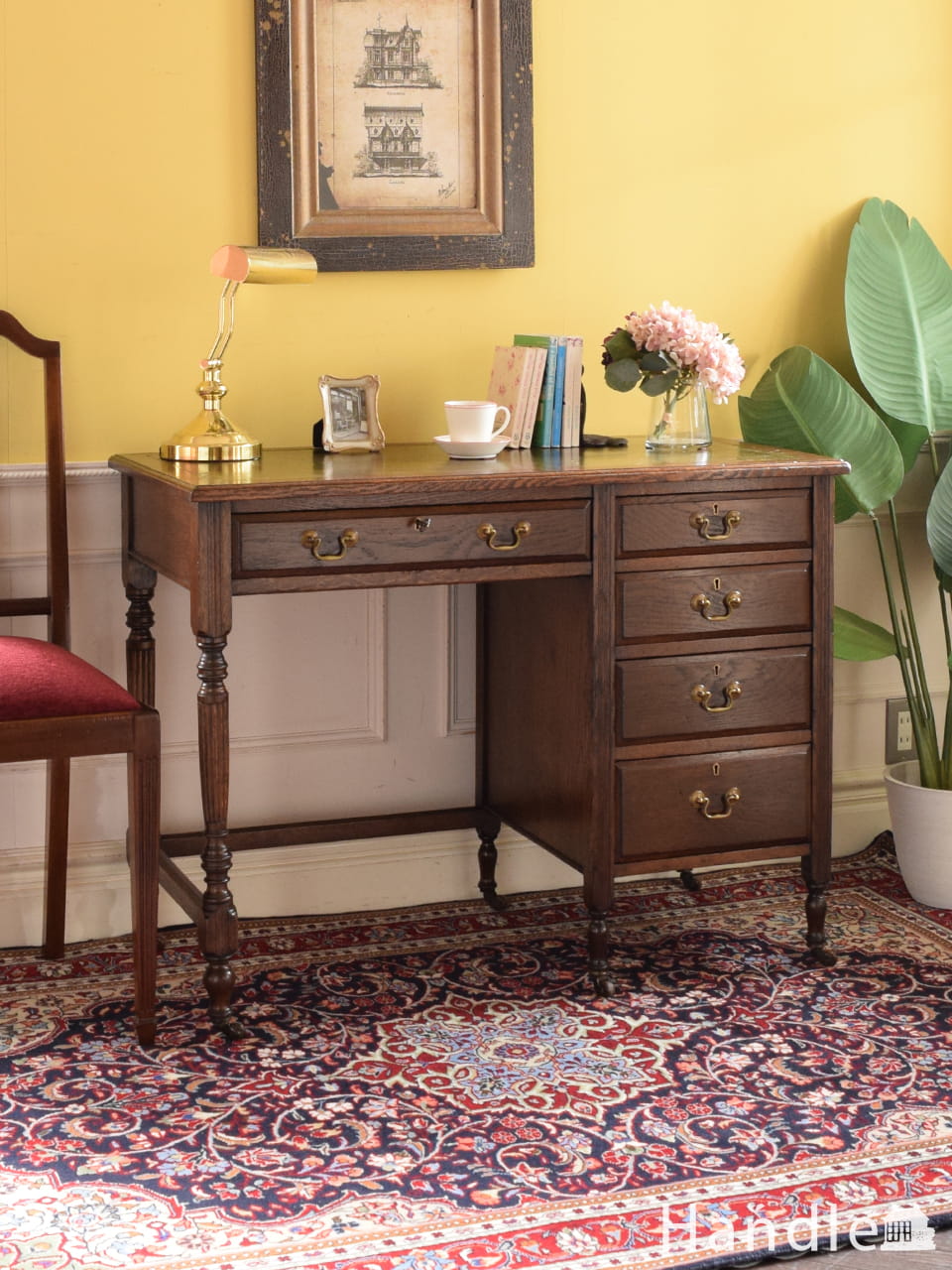 アンティークの書斎机、ツイスト脚のライティングデスク(q-2157-f