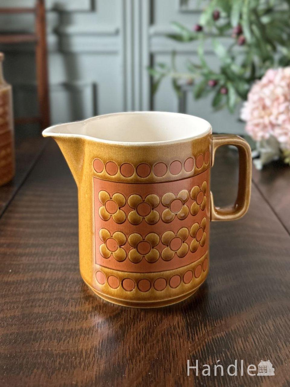 英国アンティークのガラス食器、ミニサイズが可愛いミルクピッチャー