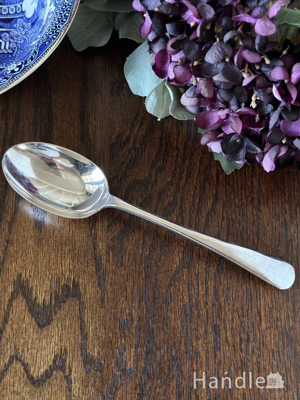 イギリスから届いたアンティークのディナースプーン、Walker & Hall