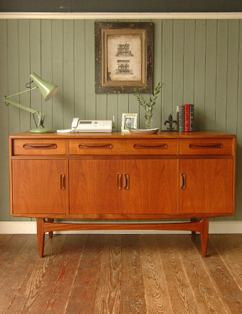 1970年代のアンティーク G-PLAN サイドボード(e-300-f)｜アンティーク家具