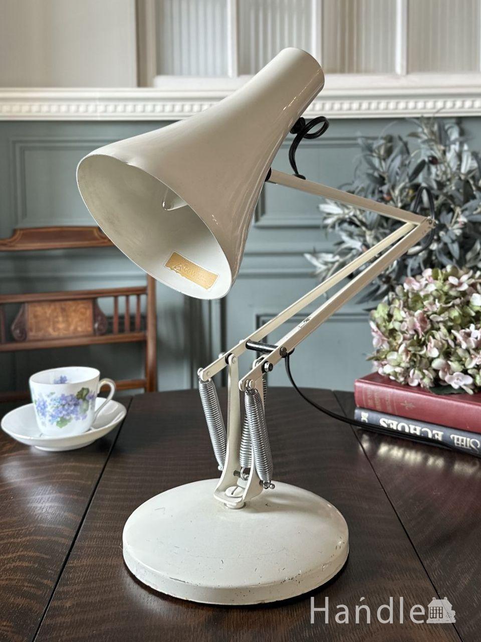 オレンジ色のビンテージのデスクランプ、素敵なアングルポイズ(x-512-z