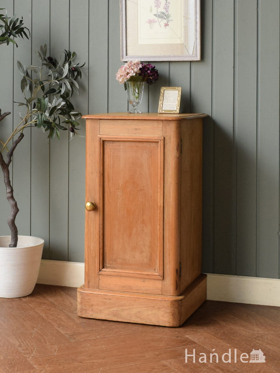 フランスのアンティーク家具、大理石天板のナイトテーブル（サイド