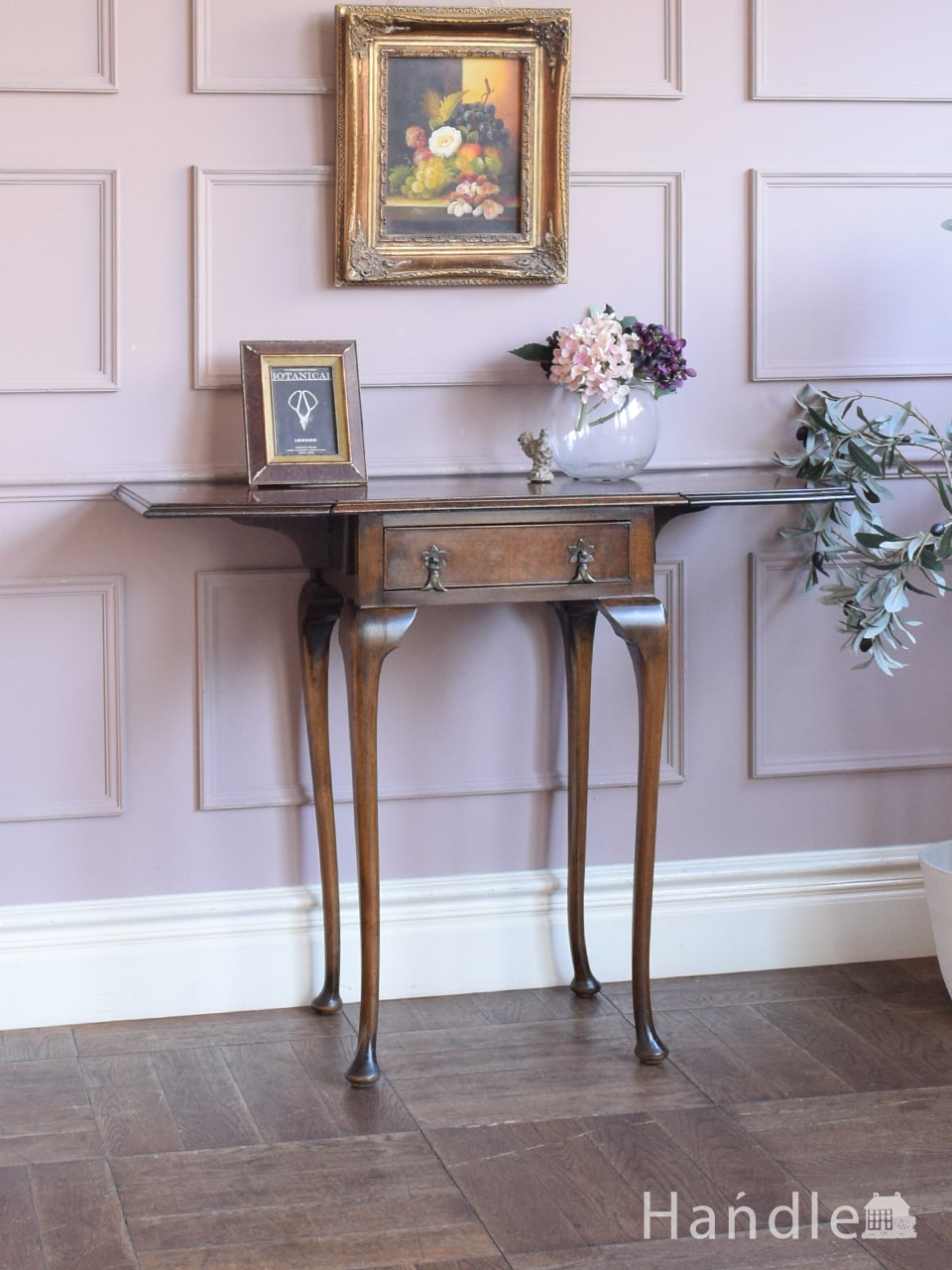 長くて美しい猫足のフレンチチェスト、アンティークのおしゃれな4段