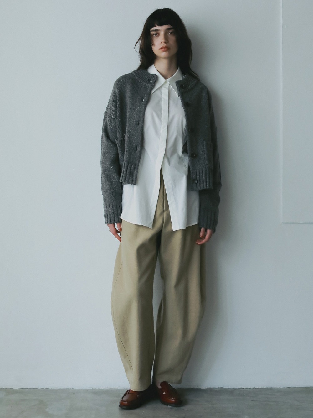 カーブパンツ | Pants | HER. Online Store