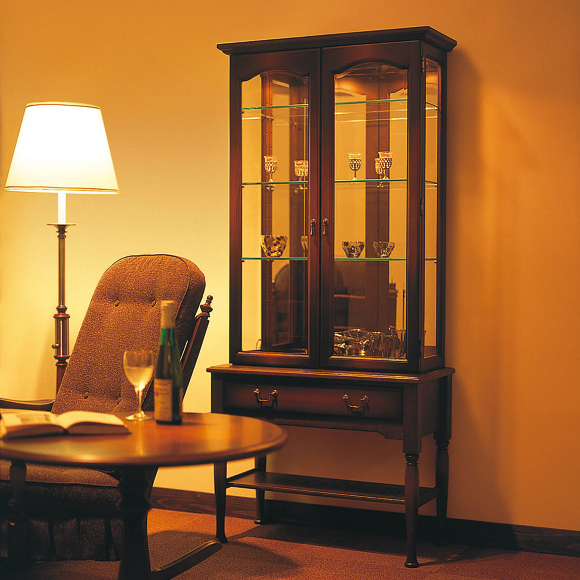 穂高 キュリオケース | 飛騨産業株式会社【公式】 | 飛騨の家具、国産家具