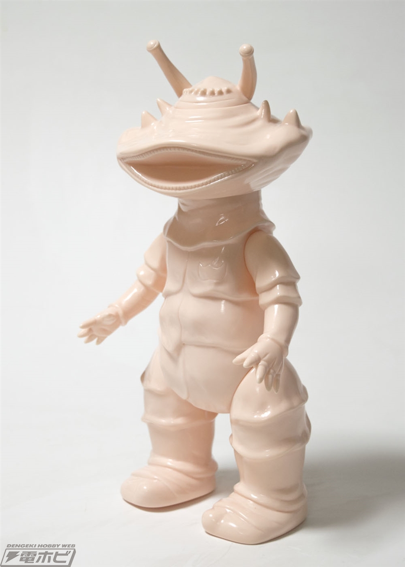 カネゴンのソフビフィギュアがスーパーフェスティバルに登場！ | 電撃