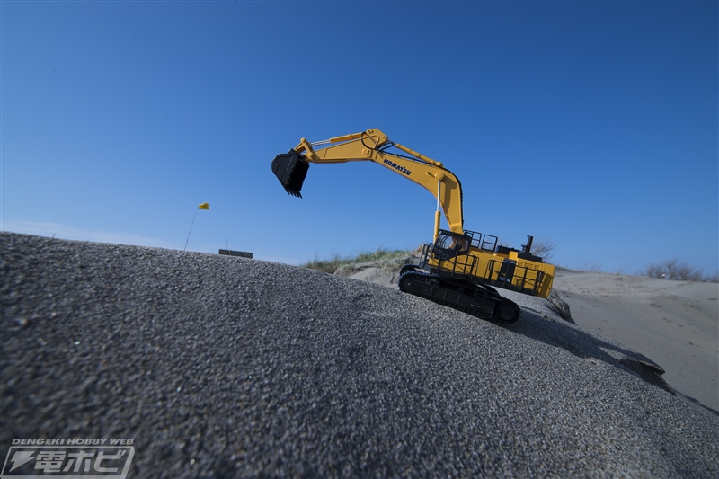 建機好き必見！コマツの油圧ショベルがリアルなIRCとなって京商から