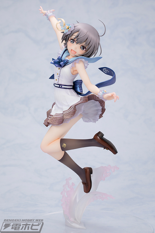 弾ける笑顔で元気いっぱいジャンプ!!『アイドルマスター シンデレラ