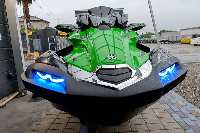 動画】ジェットスキーファン必見のライムグリーン＋純正オーディオ仕様