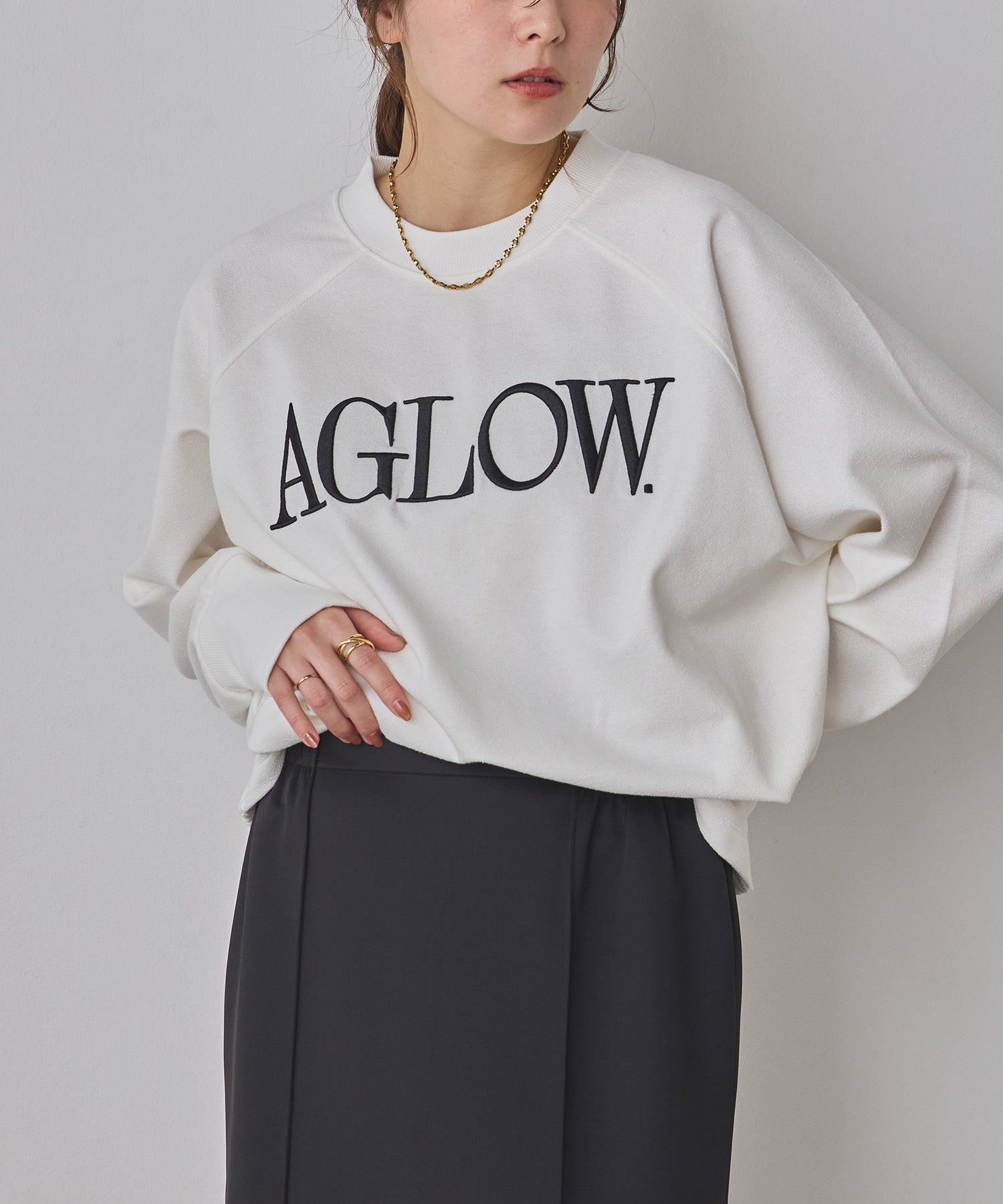 ブークレ 刺繍ロゴオーバートップス