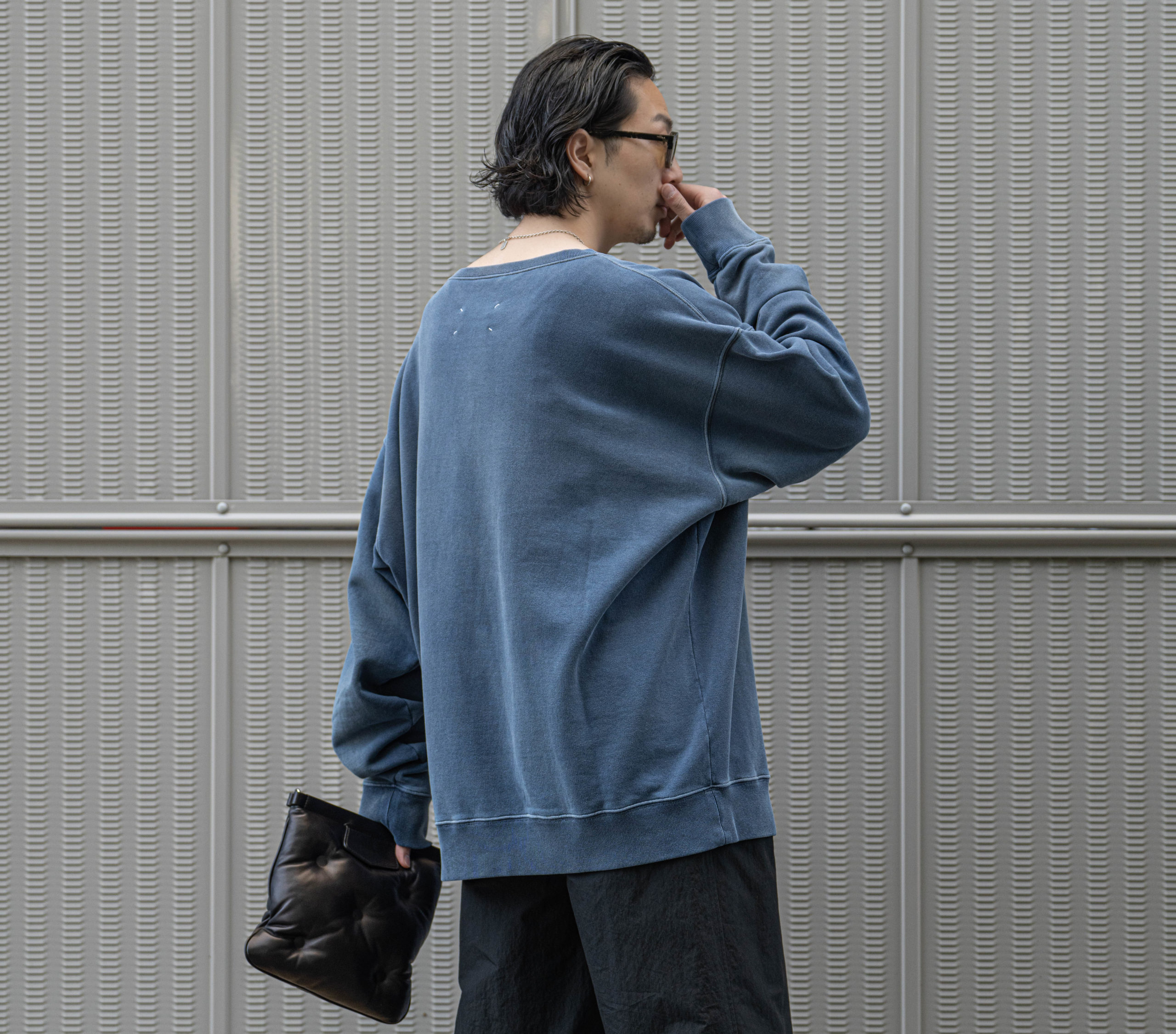 メゾンマルジェラのヴィーテージ加工 ロゴスウェット | HUES 福岡