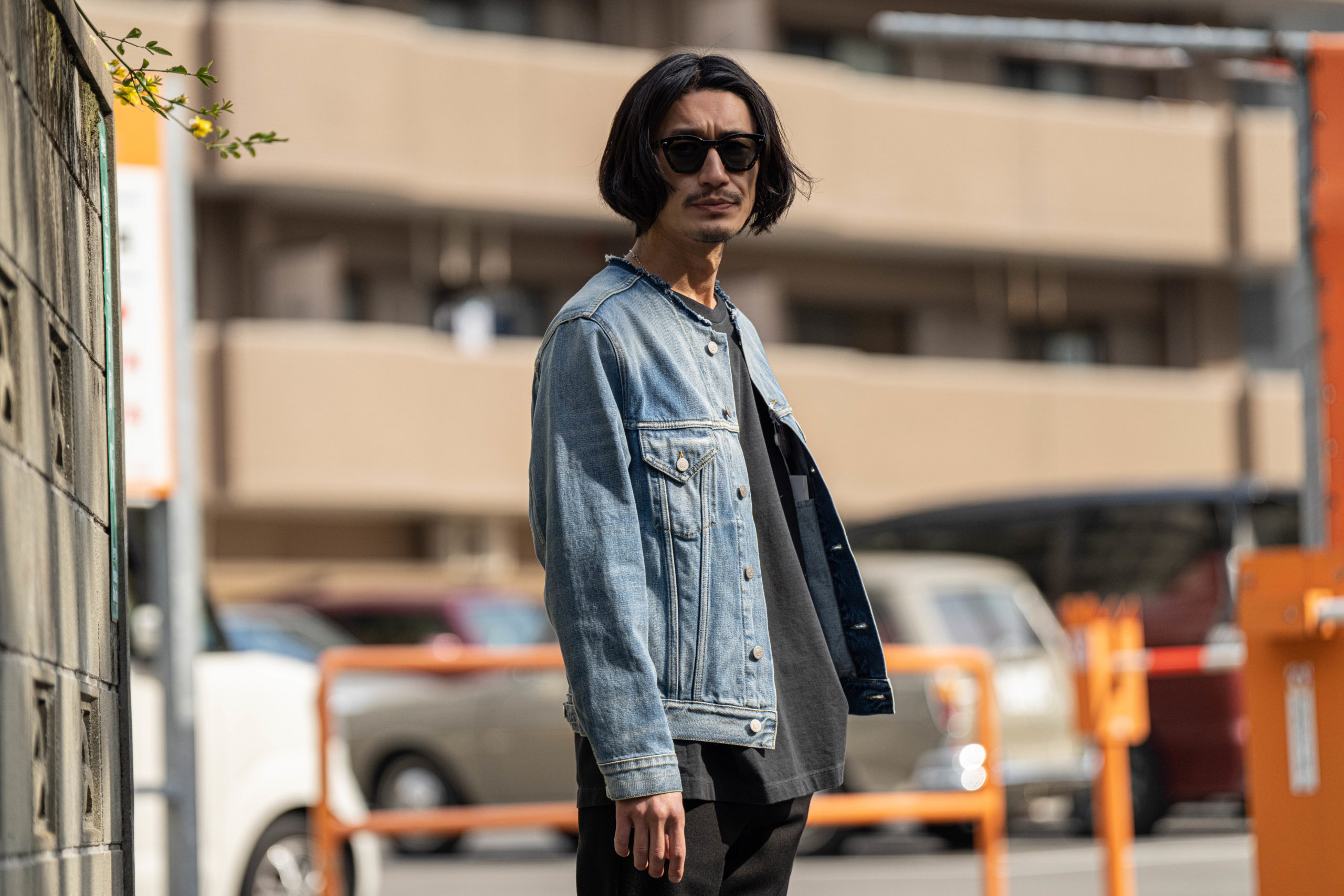 メゾンマルジェラのノーカラーデニムジャケット | HUES 福岡セレクト